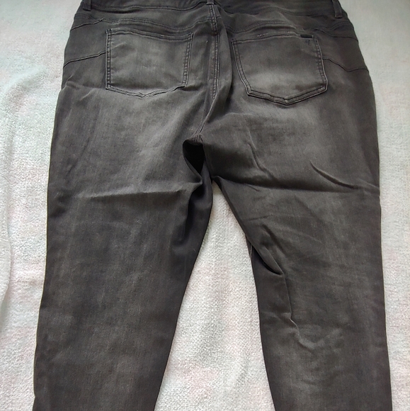 NWOT Plus Size Melissa McCarthy Seven7 Gravel Stretch Pencil Jeans - Size 24W - Picture 8 of 10